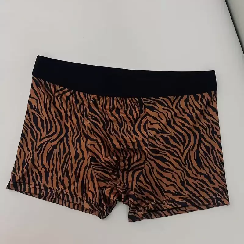 Men's Underwear Boys and Teenagers Flat Corner Boxer Shorts Four Seasons Comfortable and Breathable Hiking
